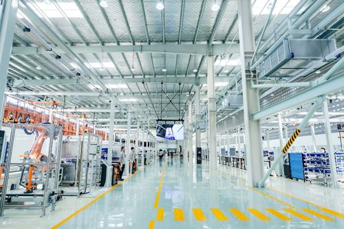 誰(shuí)在燃料電池藍(lán)海中乘風(fēng)破浪 2500輛與4600萬(wàn)公里的軟件開(kāi)發(fā)啟示